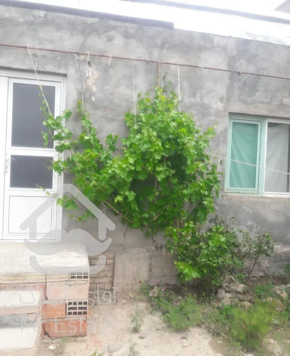 خانه ویلایی در روستا نزدیک اهر با تمام امکانات