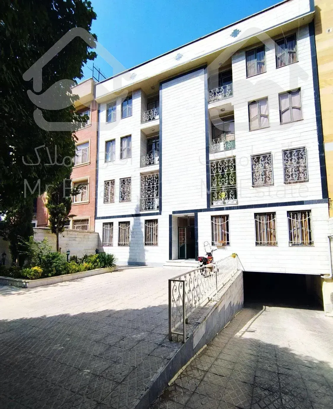 ۶۸متر خوش نقشه بین فلکه سوم و چهارم