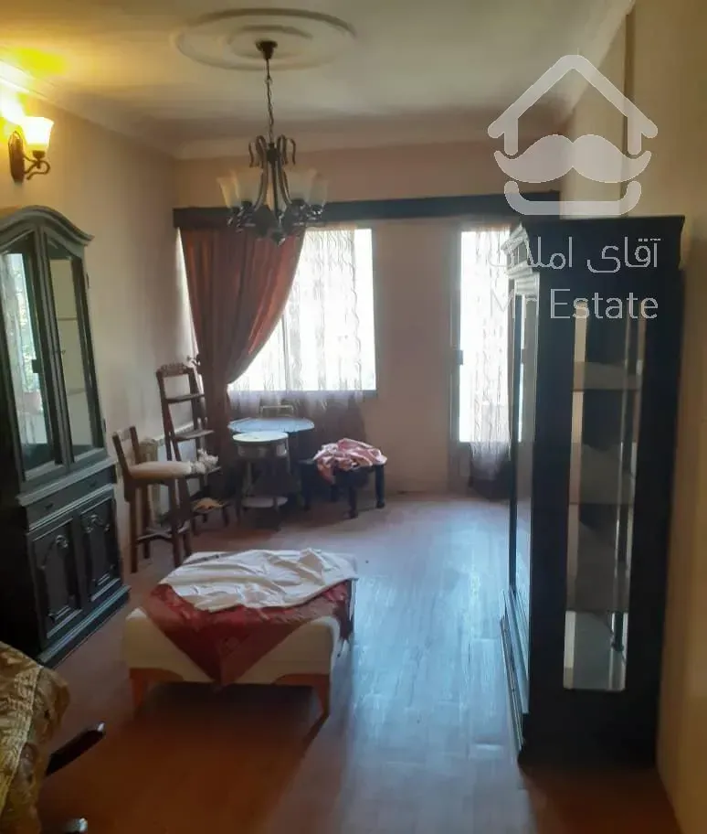 ۲۰۰متر خوش نقشه و نور۱۰۰متر قدرالسهم