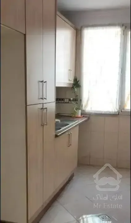 آپارتمان ۱۲۰ متری ۳ خوابه/نورگیر عالی، فول امکانات