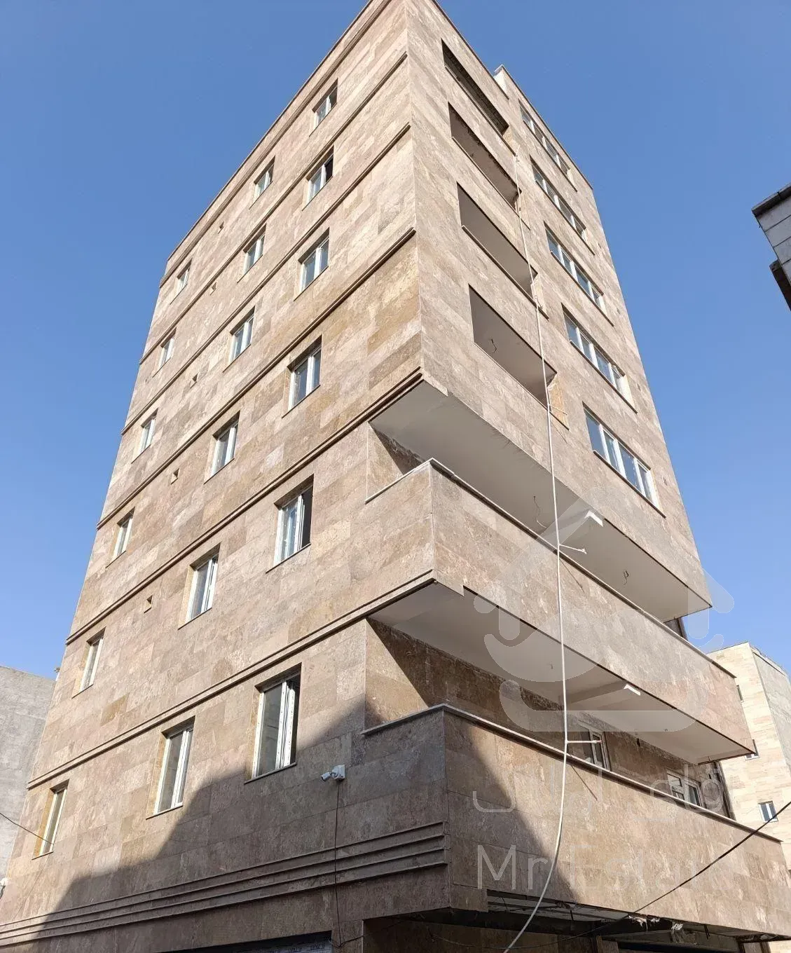 فروش فوری آپارتمان ۱۵۵ متری ۳ خوابه