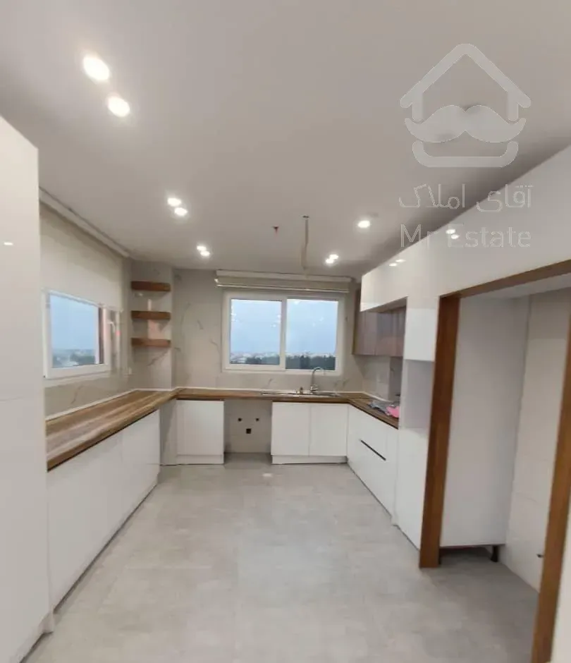 فروش آپارتمان ۱۴۰متری۳خوابه ویو دریاوجنگل داخل شهر