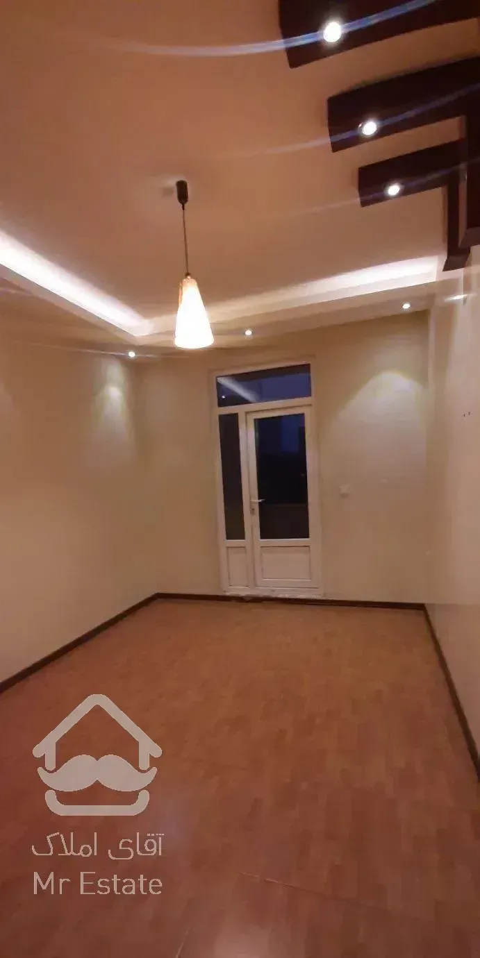 ۱۲۵ متر دو خواب  فول امکانات انتهای بیمه ۴