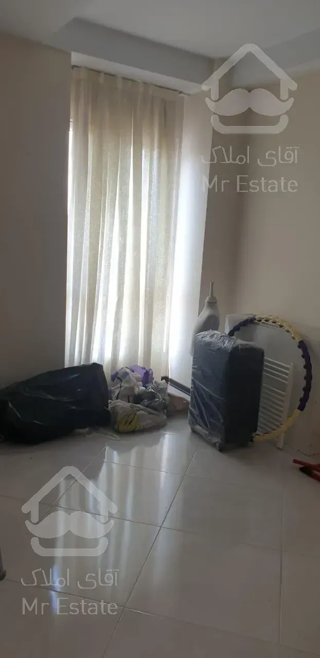 آپارتمان ۱۱۰ متری/۲خوابه/اباذر /فول امکانات