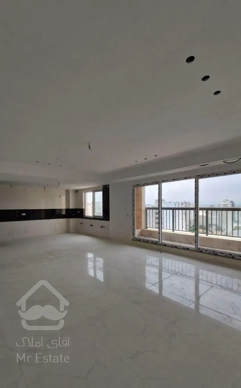 آپارتمان ۱۳۰ متر ویو بی نظیر دریا کریم آباد