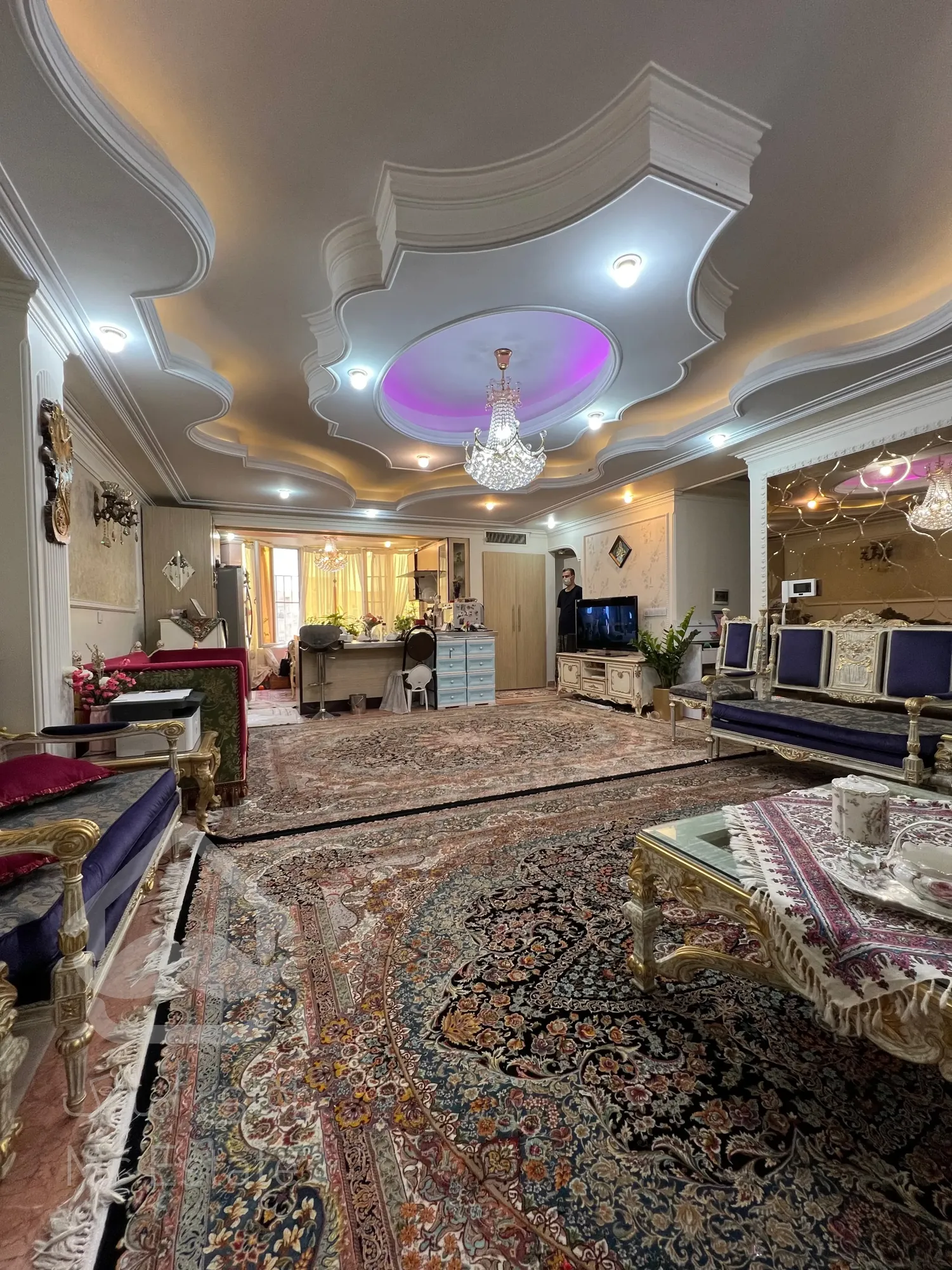 ۹۶ متر تاپ لوکیش ده واحدی