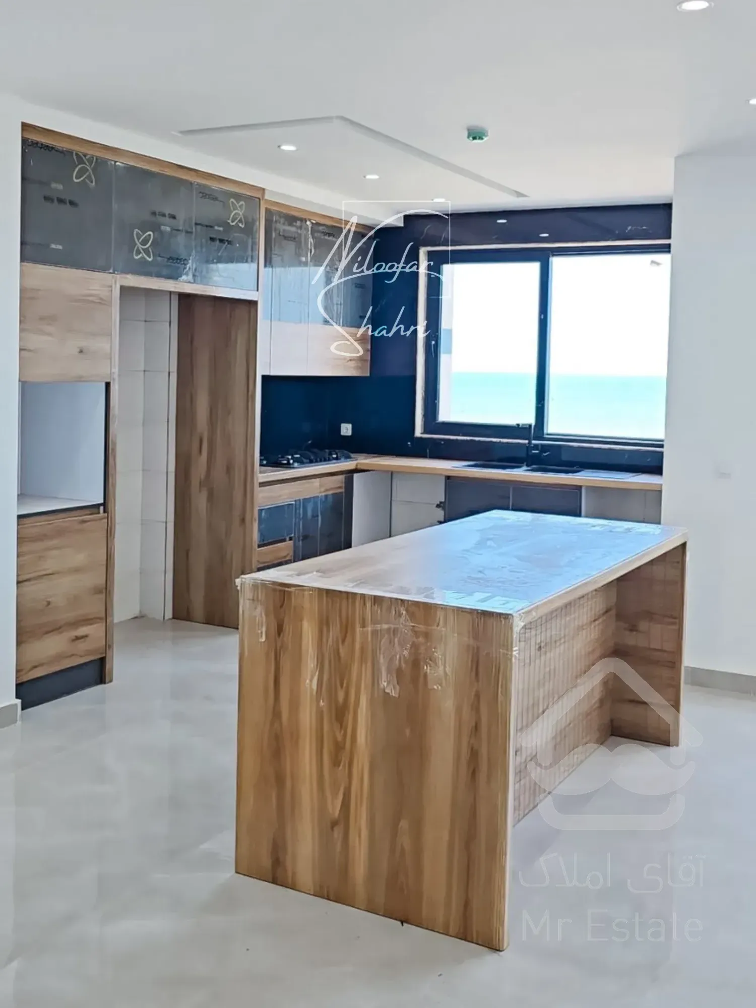 فروش آپارتمان ۱۶۵ متری پاسداران ویو دریا