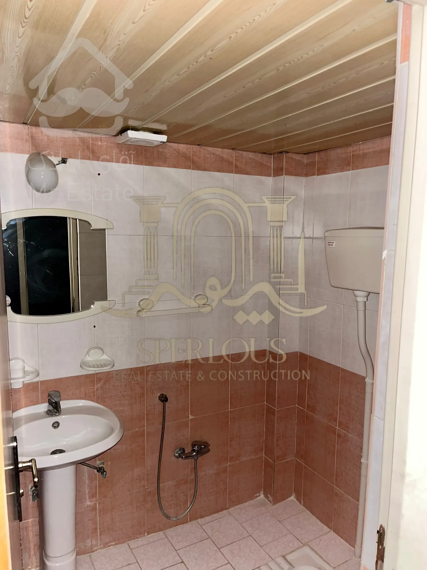 زرهی کلاهدوز / ۱۱۷ متر / ۲ خوابه / نورگیر جنوبی