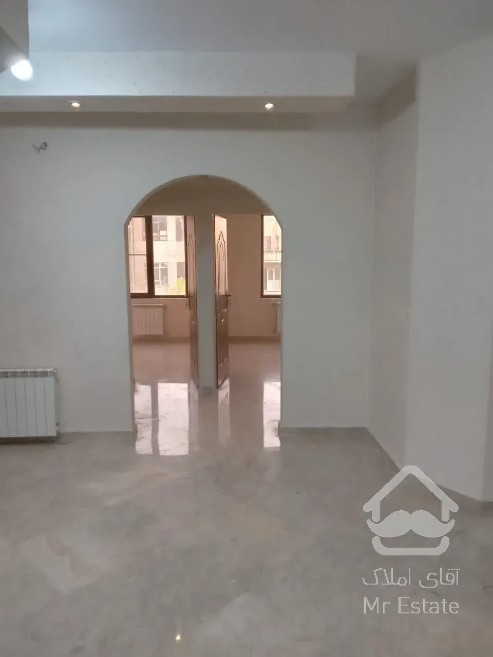 دفتر کار با موقعیت اداری 60 متر لبافی نژاد