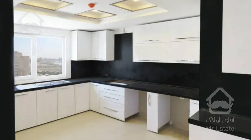 150متر . کلیدنخورده . برفراز آسمان