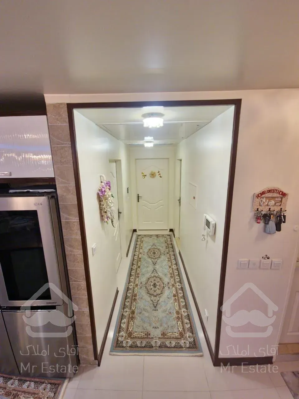 آپارتمان 98 متری در برج‌های کوی شهپریان