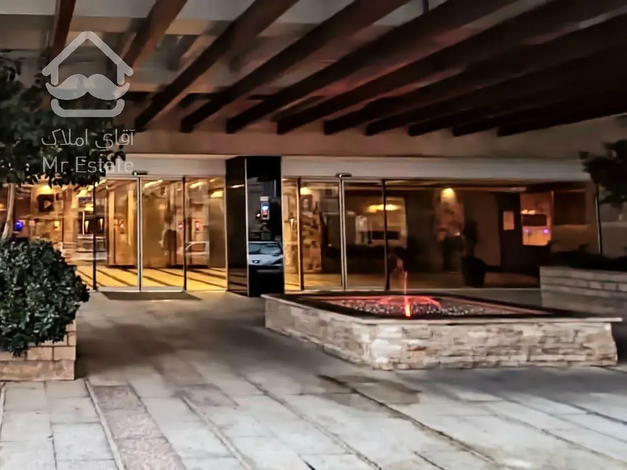 آپارتمان 98 متری در برج‌های کوی شهپریان