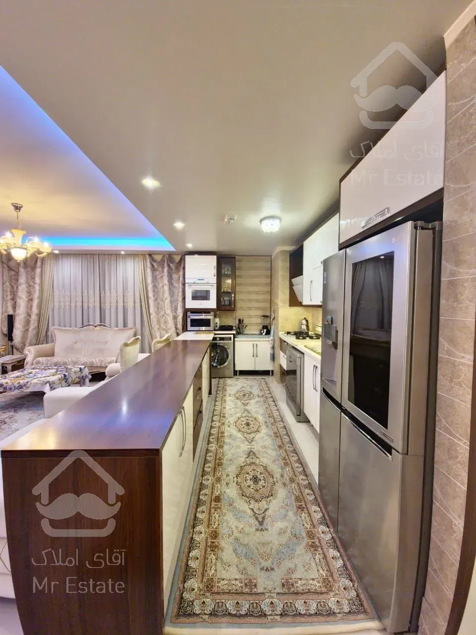 آپارتمان 98 متری در برج‌های کوی شهپریان