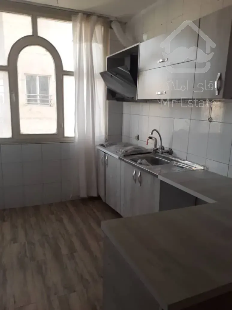 فروش آپارتمان 65متری خوش نقشه دو خواب با پارکینگ و انباری و بالکن خیابان رودکی کوچه پریچهر