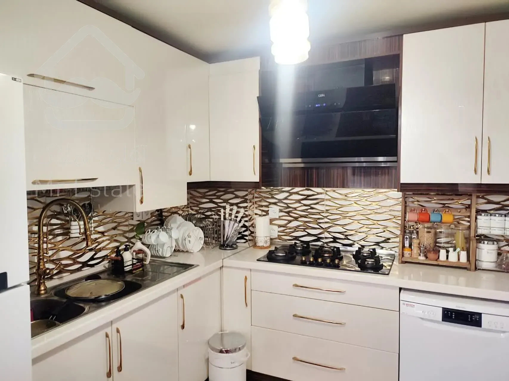 واحد 60.5 متری بازسازی شده