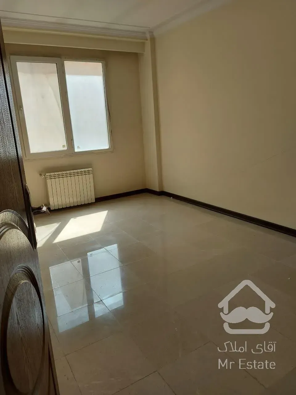 آپارتمان تک واحدی خوش نقشه 4 طبقه