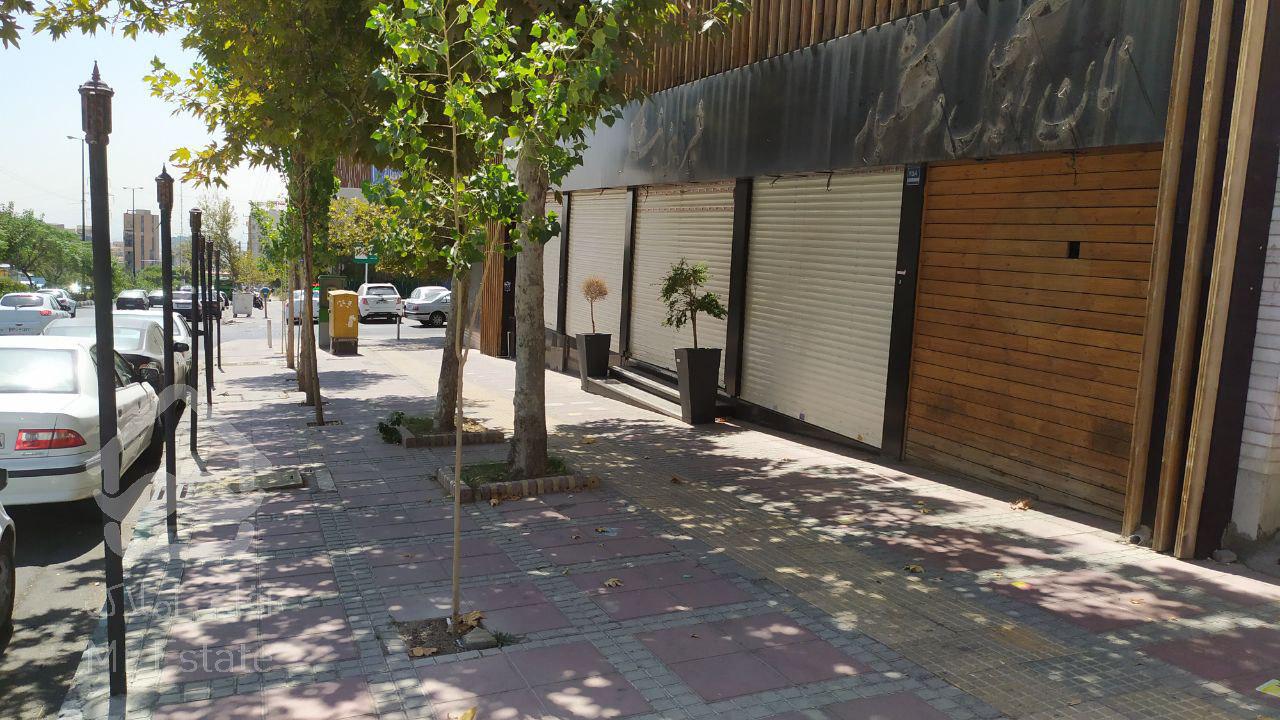 مغازه در یکی از شلوغ ترین مناطق جنت آباد مرکزی نبش خیابان اصلی جنت آباد مرکزی.