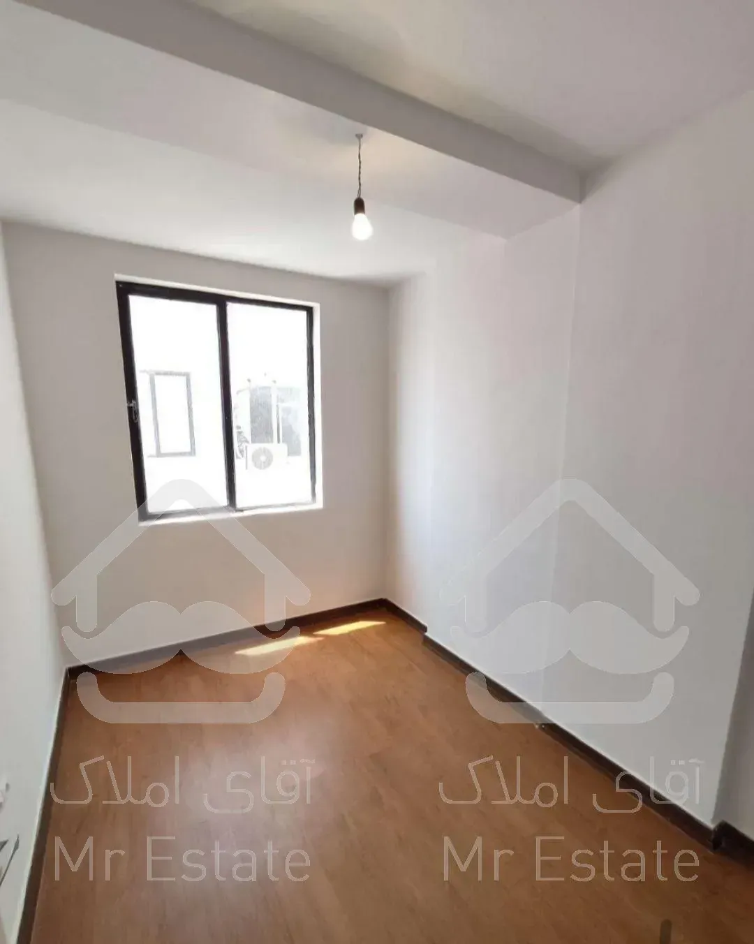 ۸۵متر*سالن یک تکه بدون پرتی*لوکیشن دنج