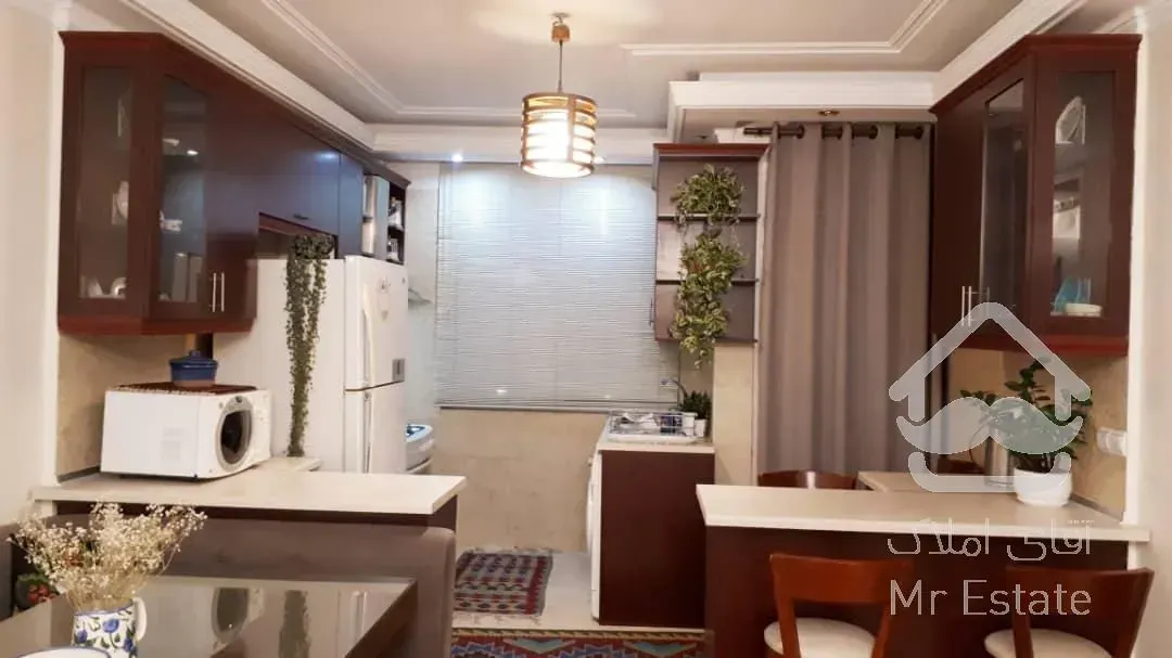 ۷۸متر*مشاعات عالی*۲کله نورگیر*بدون پرتی