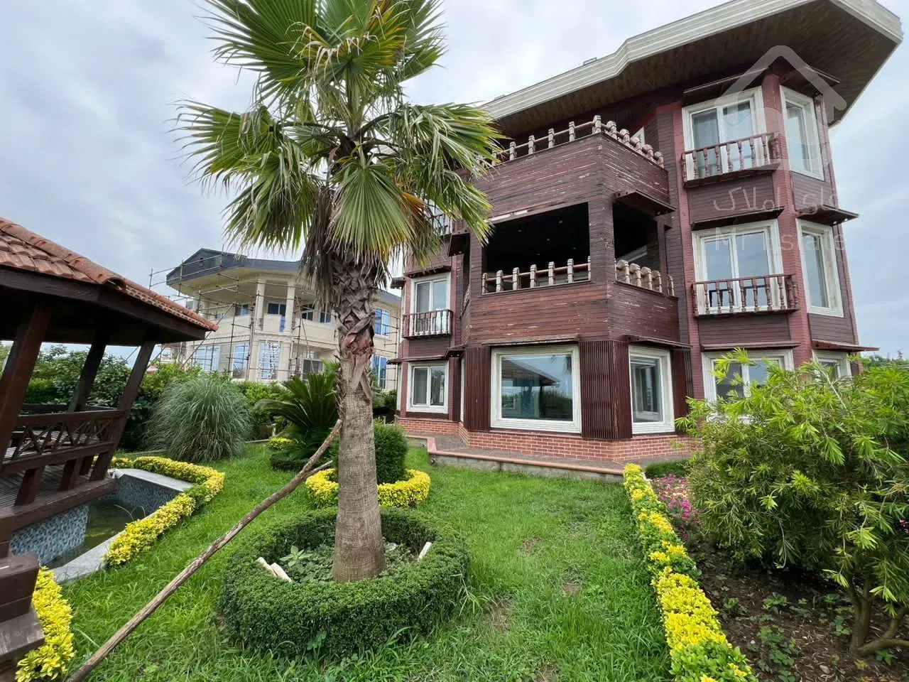 فروش ویلای خط اول ساحل تریپلکس بندرانزلی