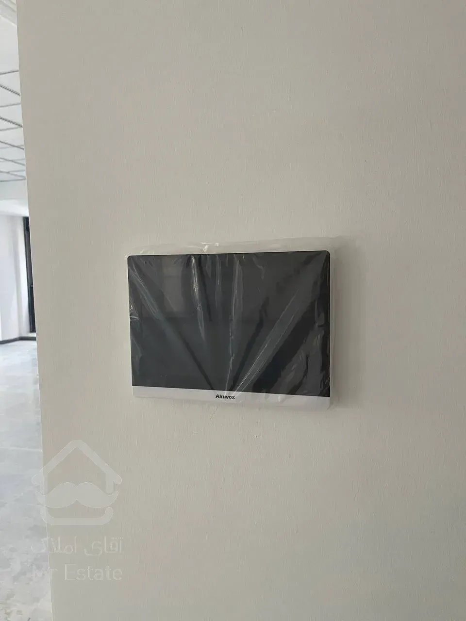 رهن کامل84 متری در پارک اداری رونیکا پالاس غروی