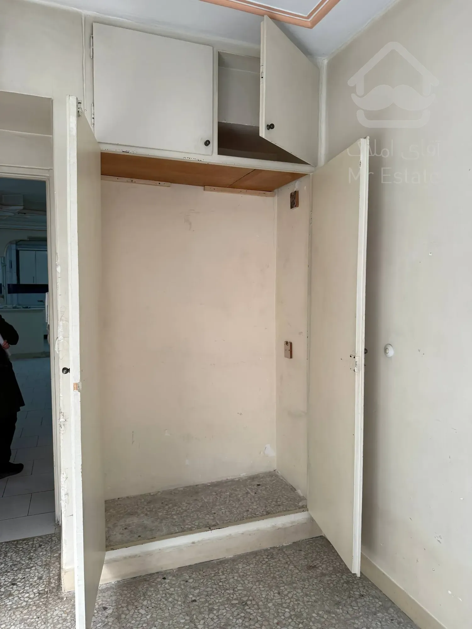 اپارتمان ۵۶ متری در حال بازسازی