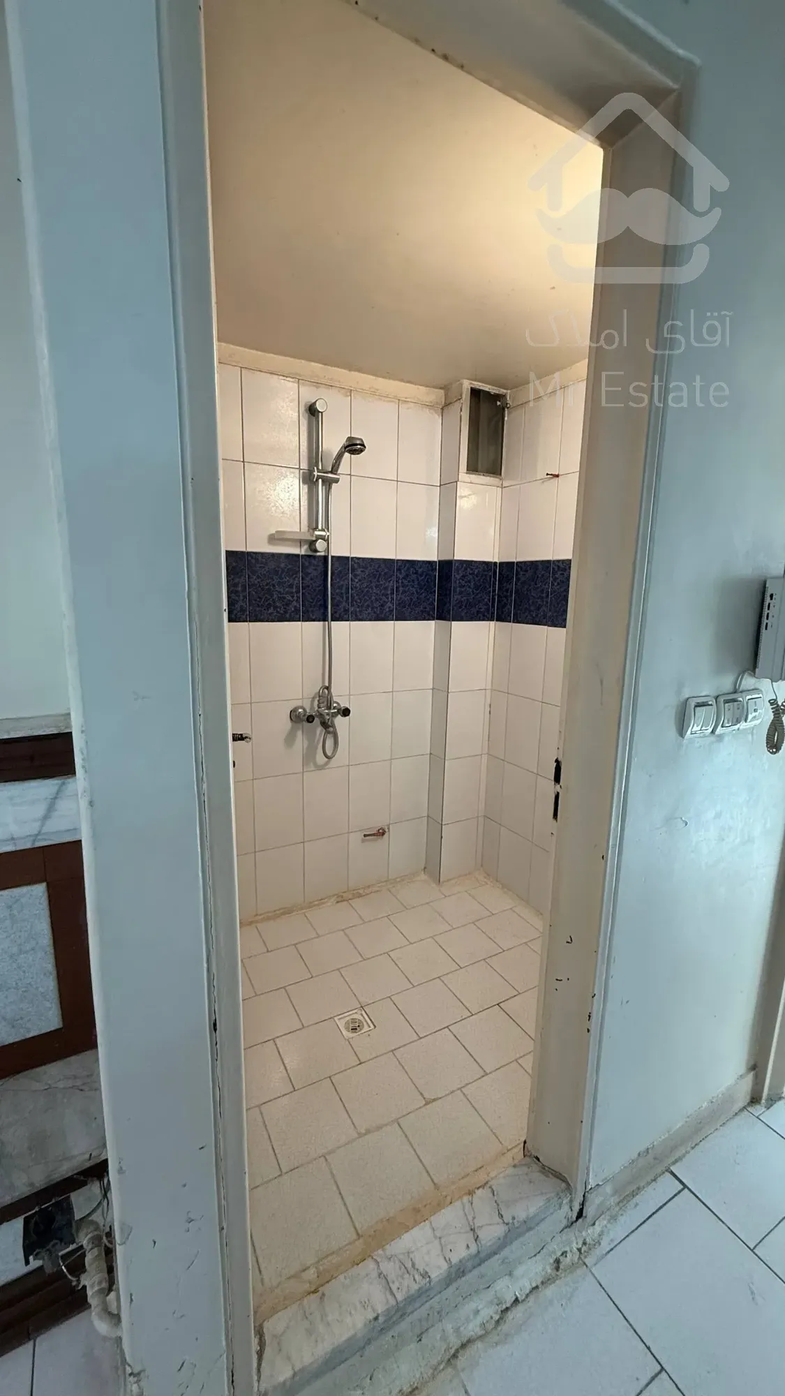 اپارتمان ۵۶ متری در حال بازسازی