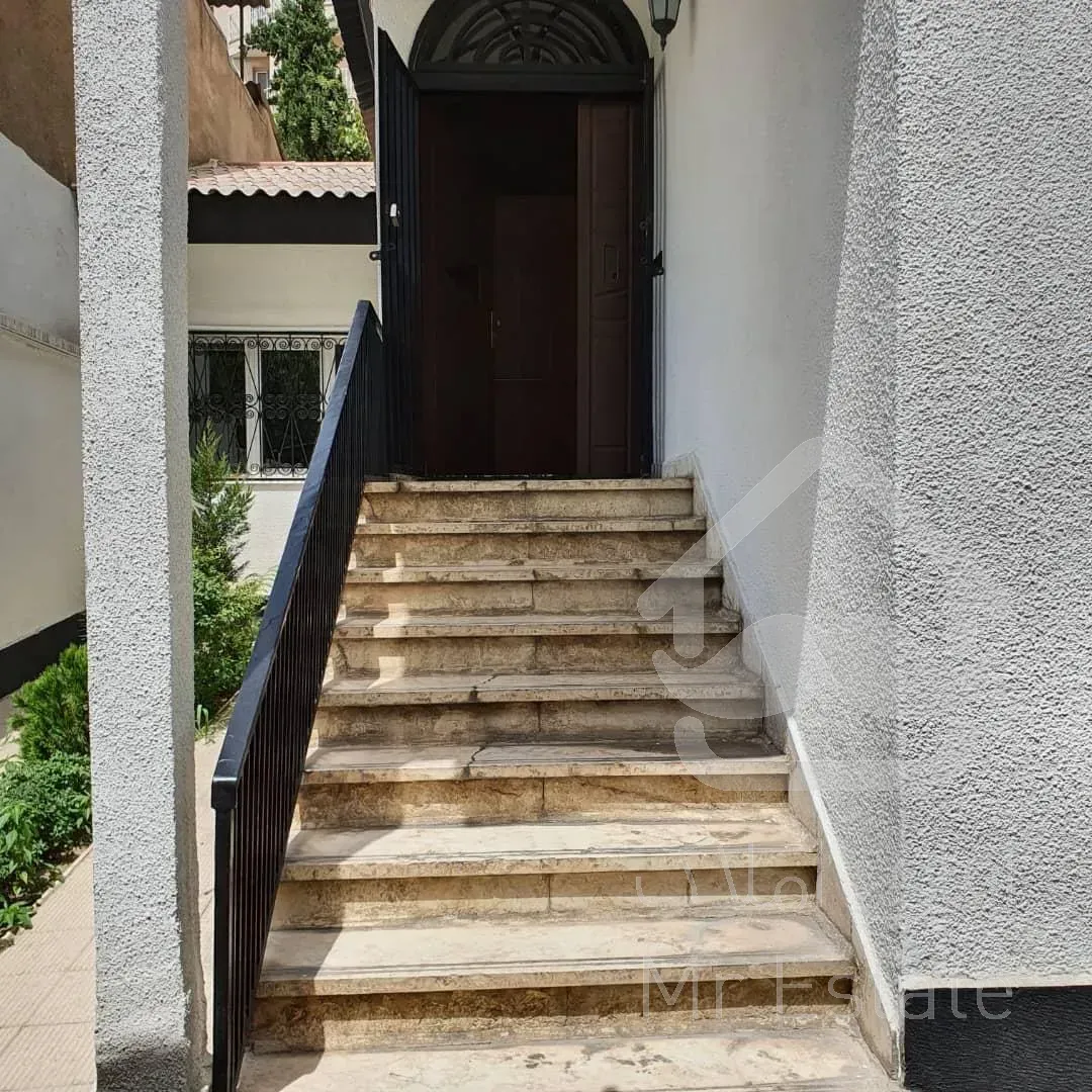 فروش 485 متر ویلایی زیر قیمت فرمانیه