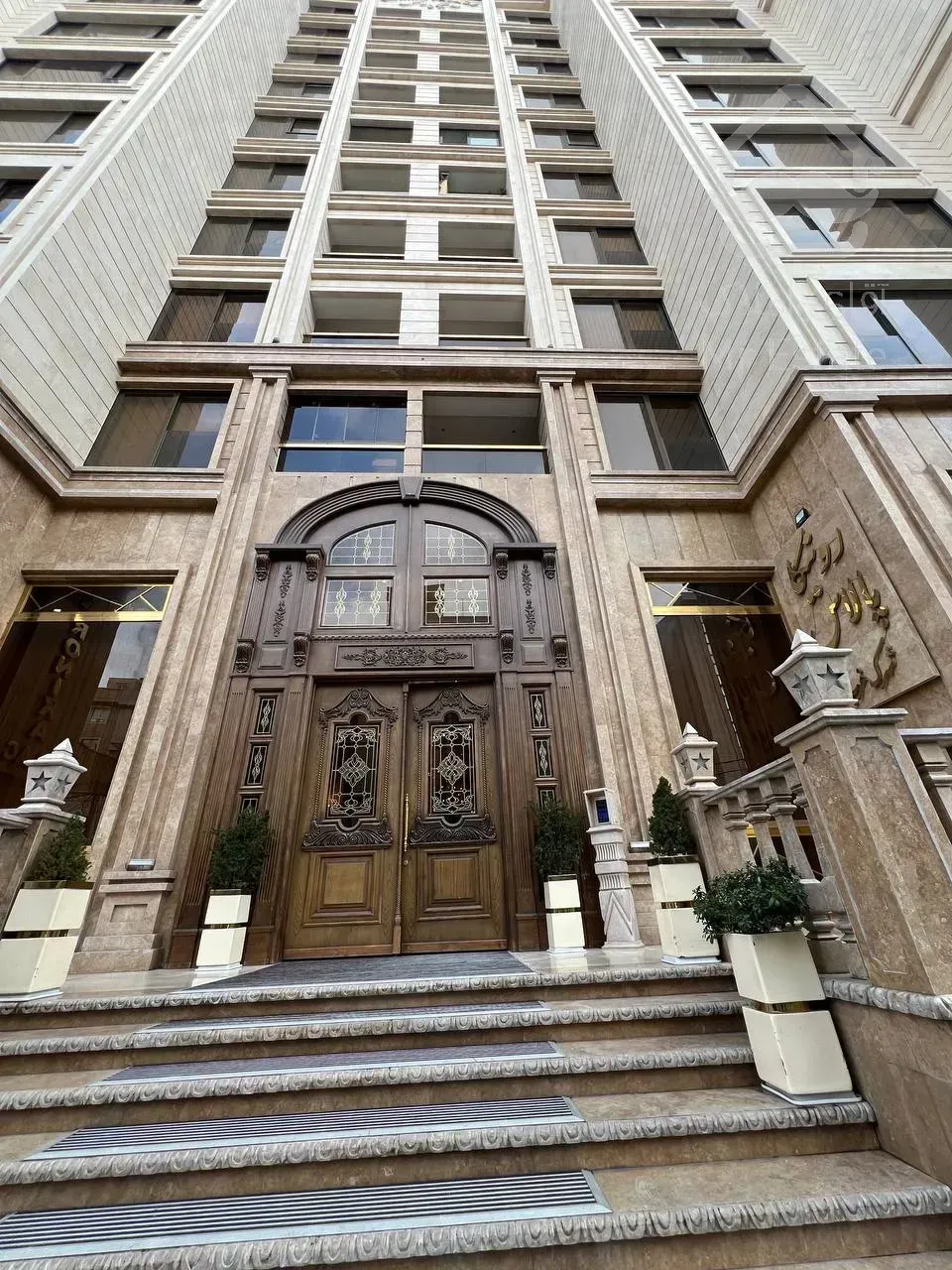 پیش فروش 124 متر رونیکا پالاس دردشت در بهترین لوکیشن در تهران /سازه فاخر از جناب حاج رحیم قربانی