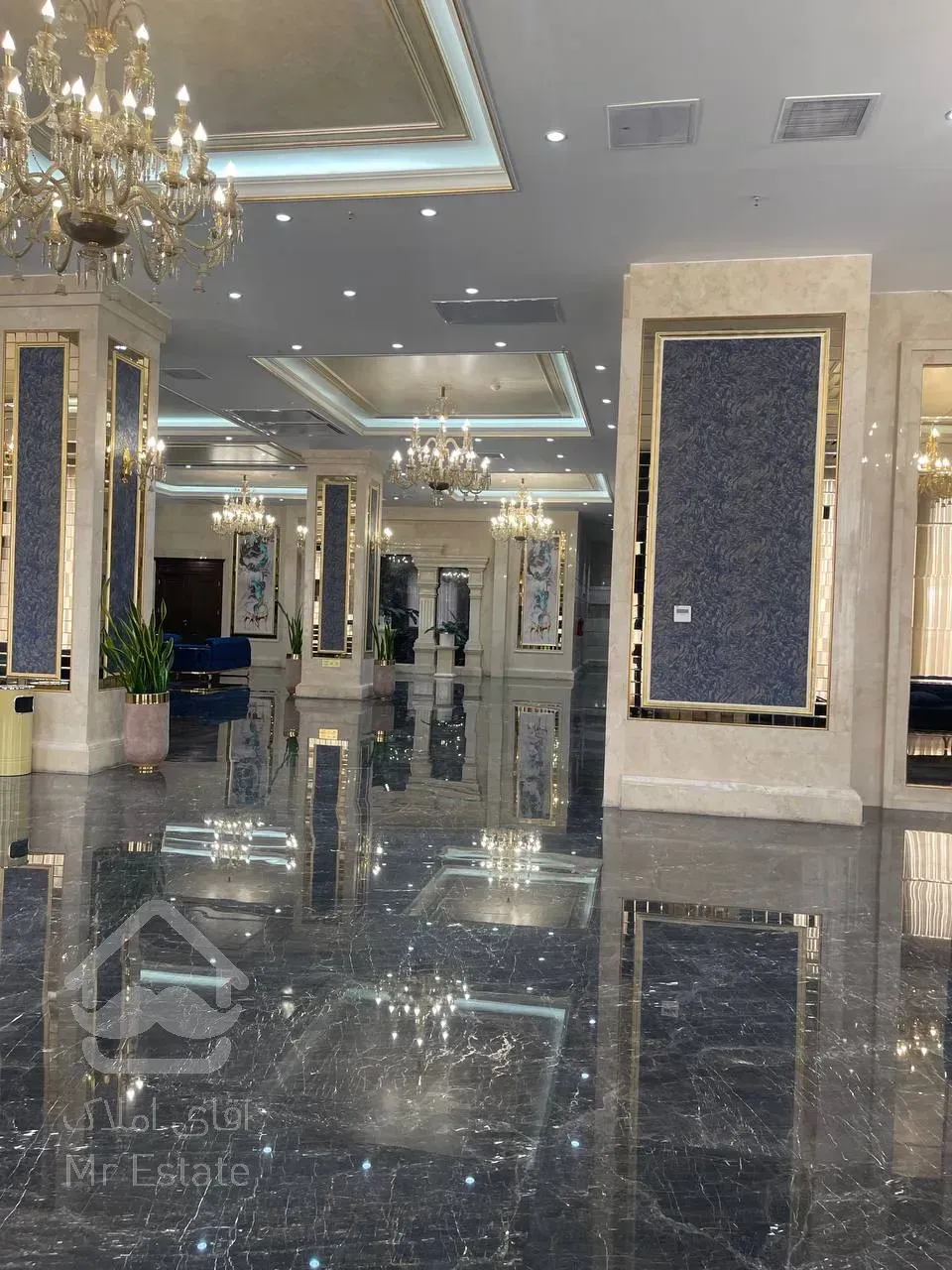 فروش آپارتمان 121 متری فول هتلینگ دو خواب در کوهک