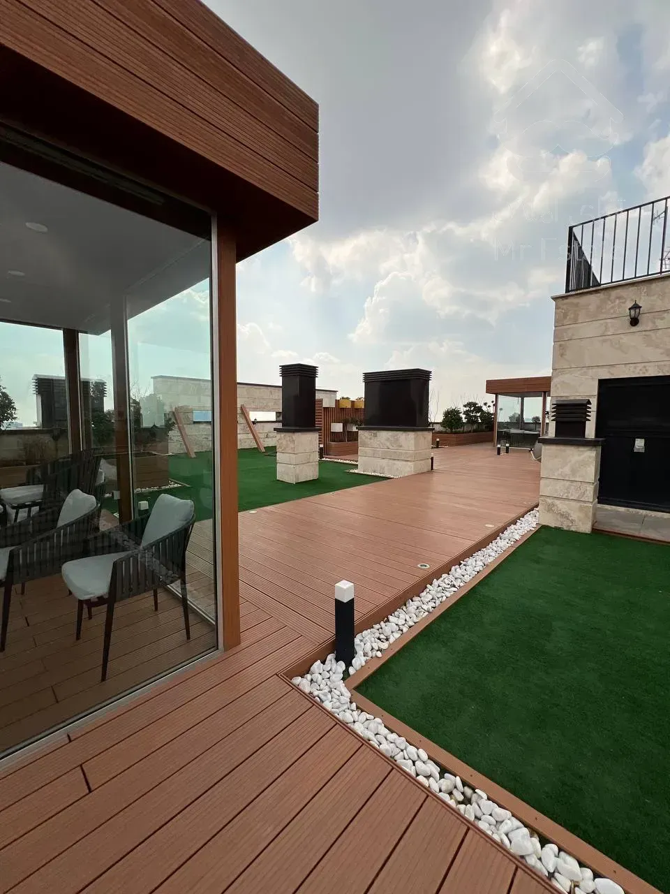 پیش فروش آپارتمان ۲۳۰ متری لوکس سه خواب در رونیکا پالاس لاله