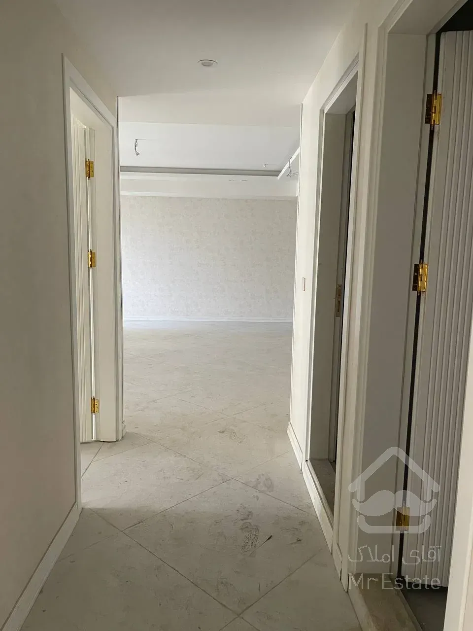 پیش فروش واحد  مسکونی 90 متری 2 خواب /  سازنده حاج رحیم قربانی