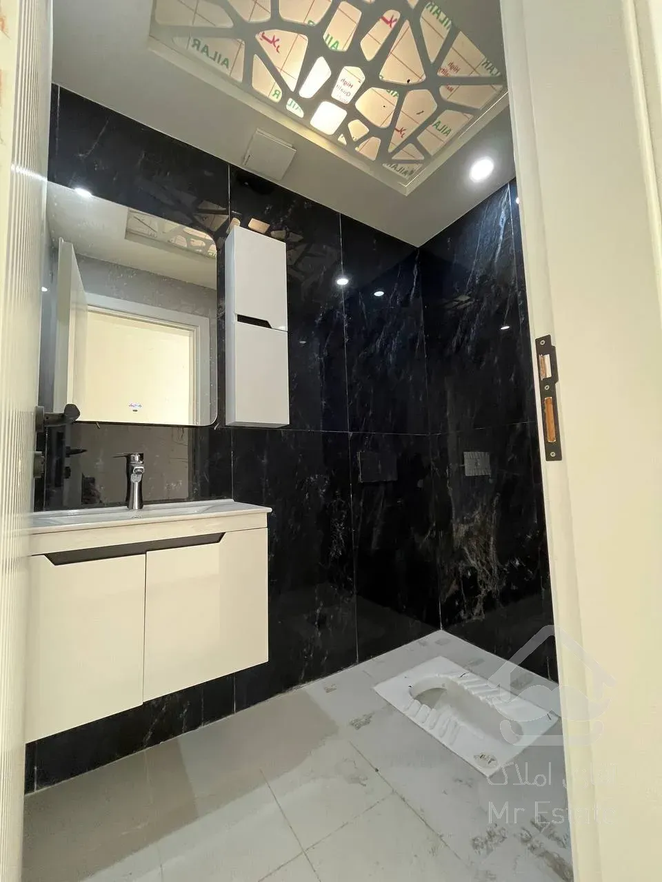 امکانات کامل مدرن با دریاچه مصنوعی به سبک مراکشی