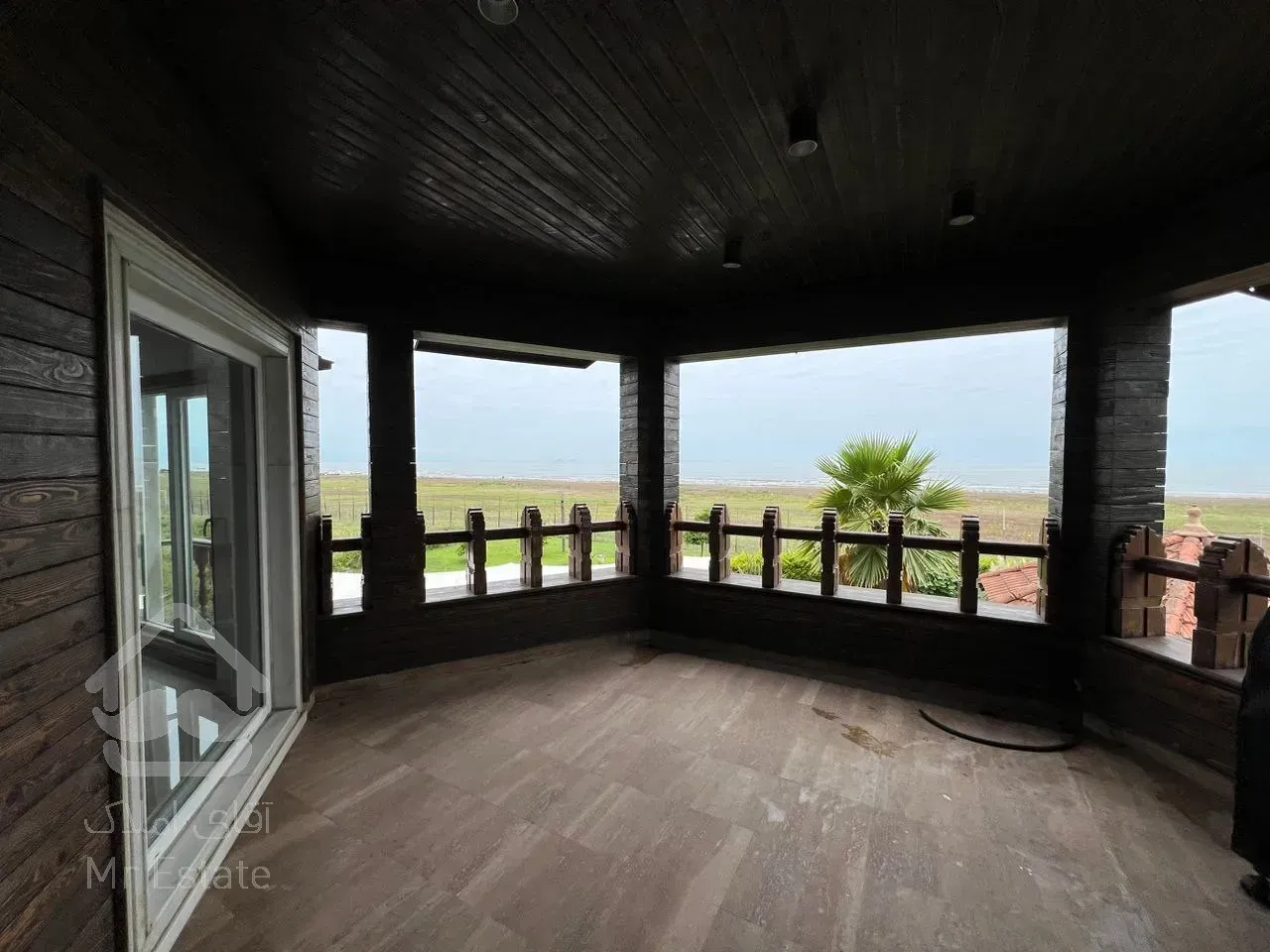 فروش ویلای خط اول ساحل تریپلکس بندرانزلی