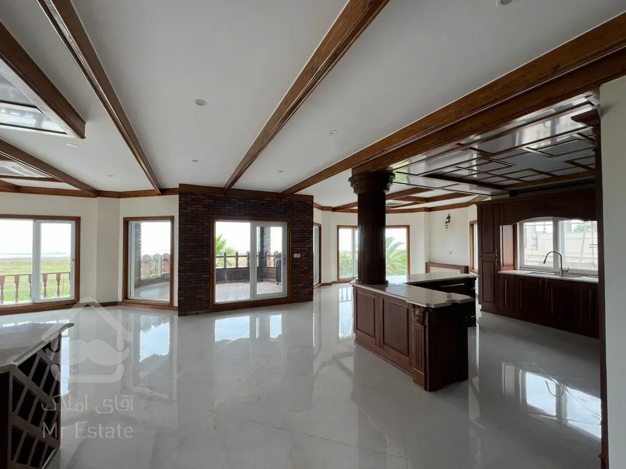 فروش ویلای خط اول ساحل تریپلکس بندرانزلی