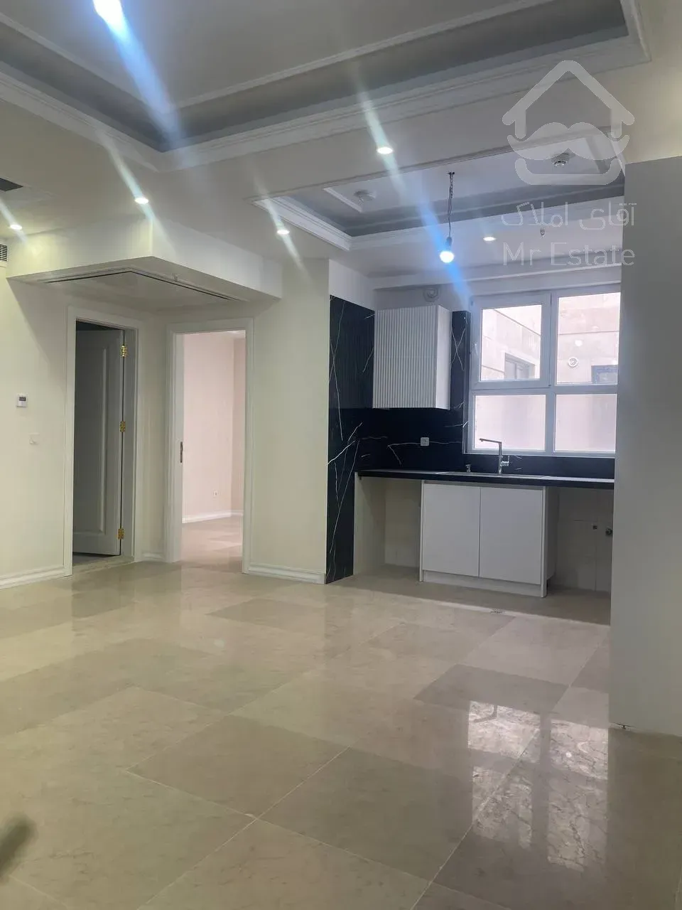 پیش فروش واحد مسکونی 132 متری دو خوابه  در طبقه چهارم در آبشار تهران /  حاج رحیم قربانی