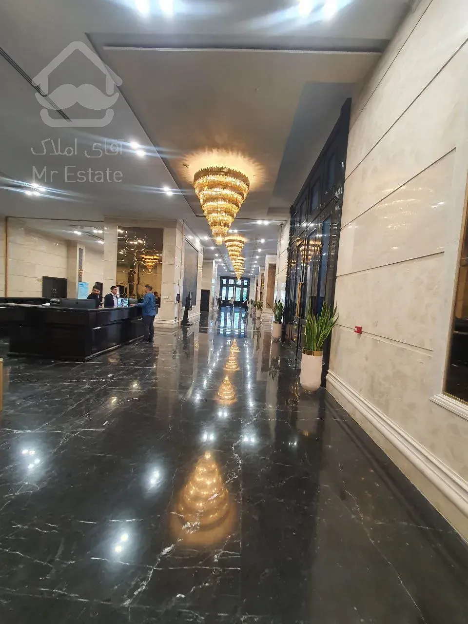 رویای لوکس نشینی در رونیکا پالاس نیایش