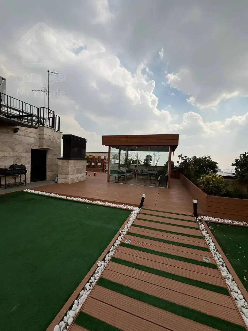 رهن اجاره واحد 80 متری فول امکانات 2 خوابه در پروژه رونیکاپالاس مطهری