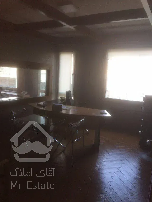 اجاره واحد مسکونی 105 متری میرزای شیرازی