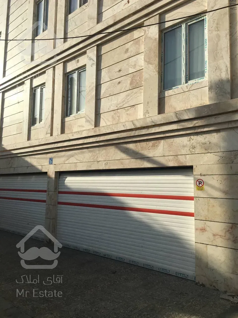 آپارتمان 2خوابه، خوش نقشه، غرق نور