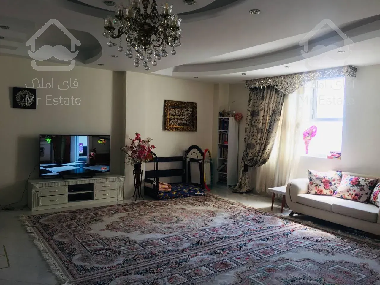 آپارتمان 2خوابه، خوش نقشه، غرق نور