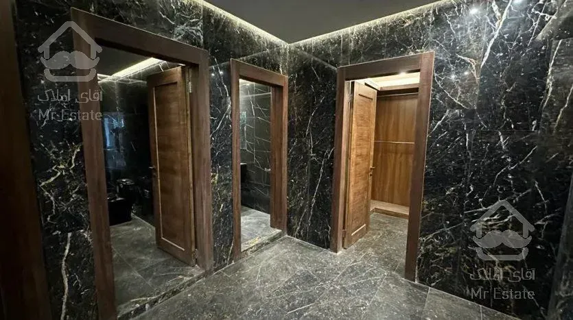 140متر . کلیدنخورده . برفراز آسمان