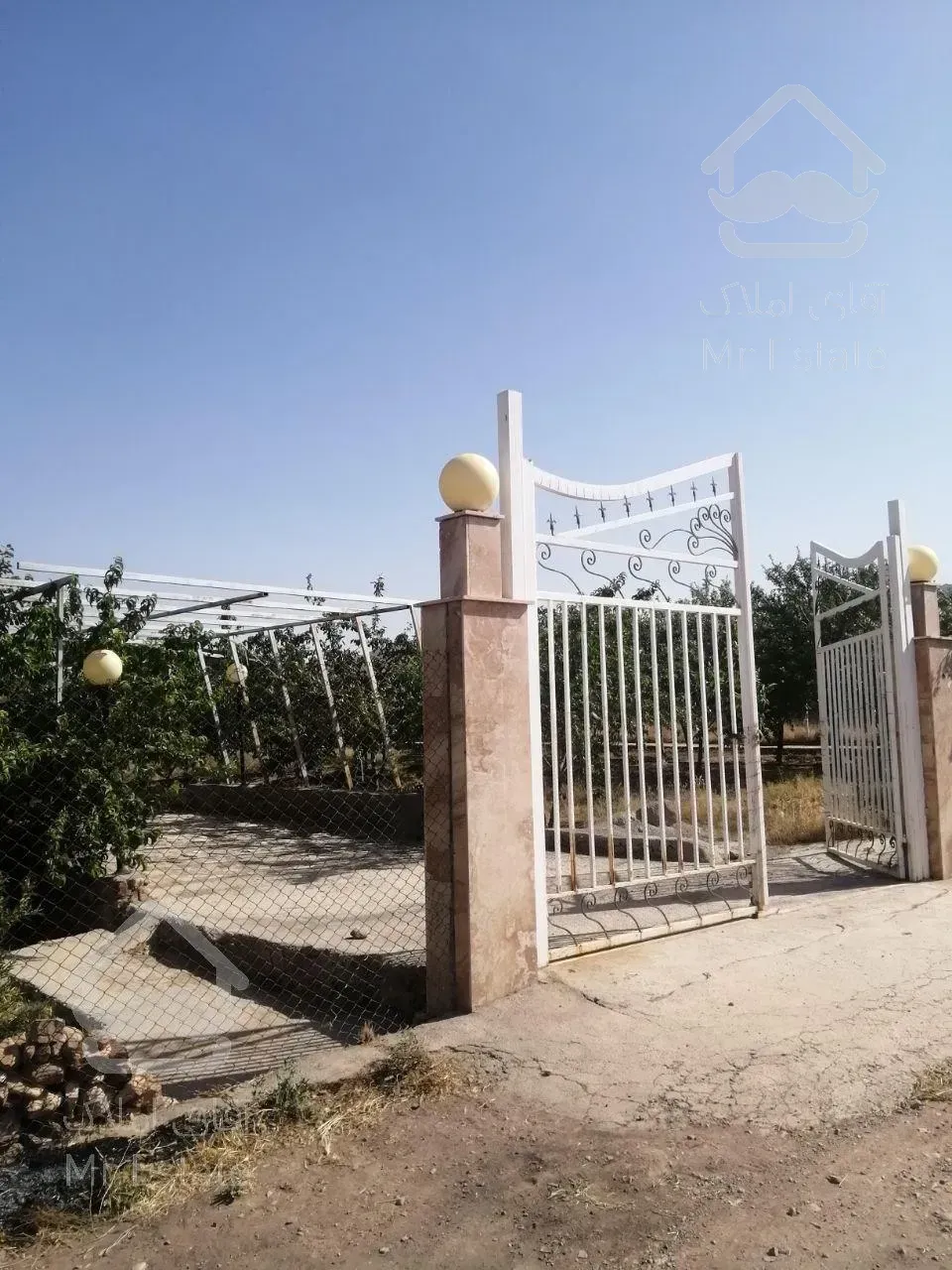 باغ ویلای 1500 متری سر سبز واقع در امند