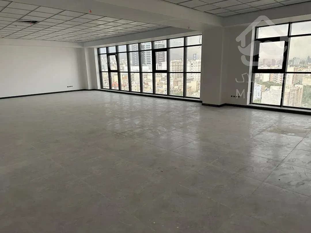 168متر واحد اداری ، سند تماما اداری ، شرایط پرداخت 6 ماهه