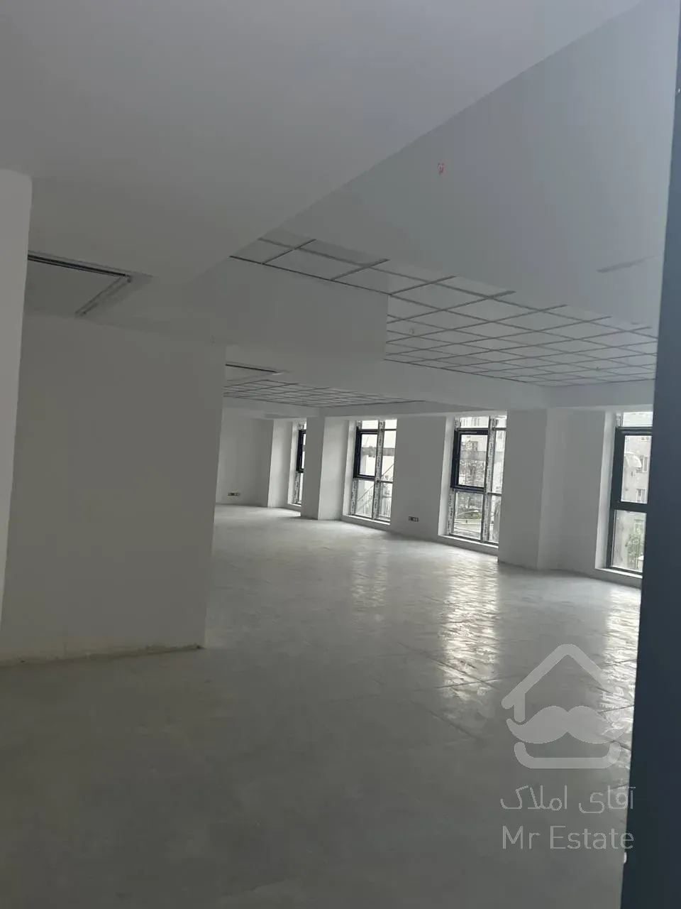 فروش واحد تجاری در غرب تهران رونیکا پالاس