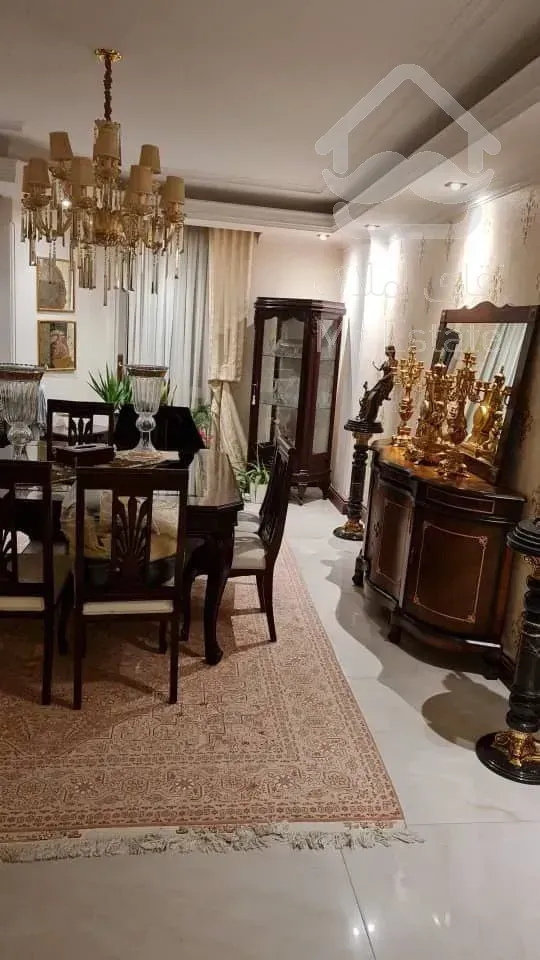 فروش ویلا لوکس 470 متری دوکله نیاوران زیر قیمت