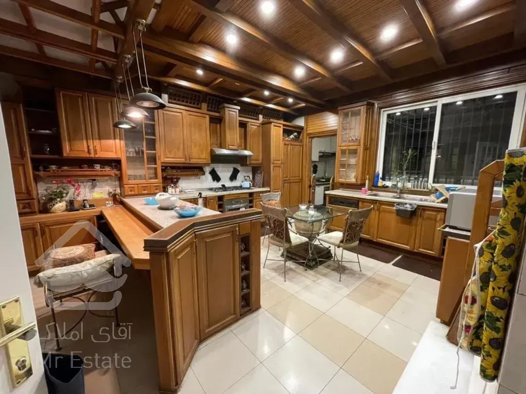 فروش کلنگی 406 متر زیر قیمت در نیاوران