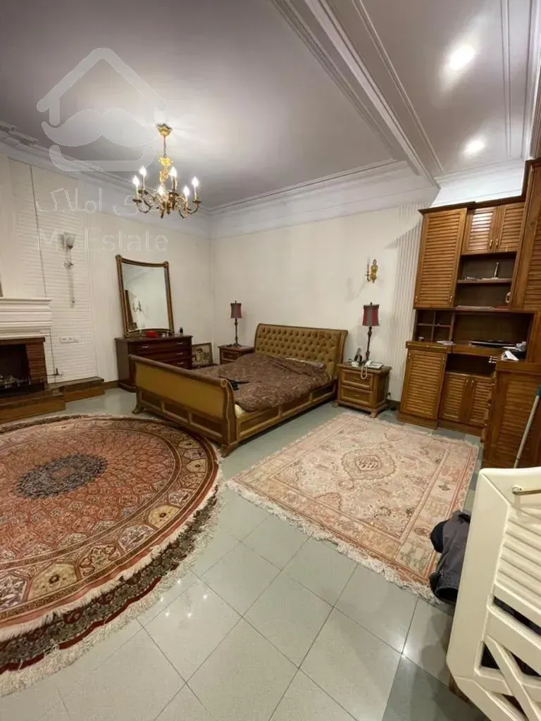 فروش کلنگی ویلایی 470 متری دوکله نیاوران زیر قیمت