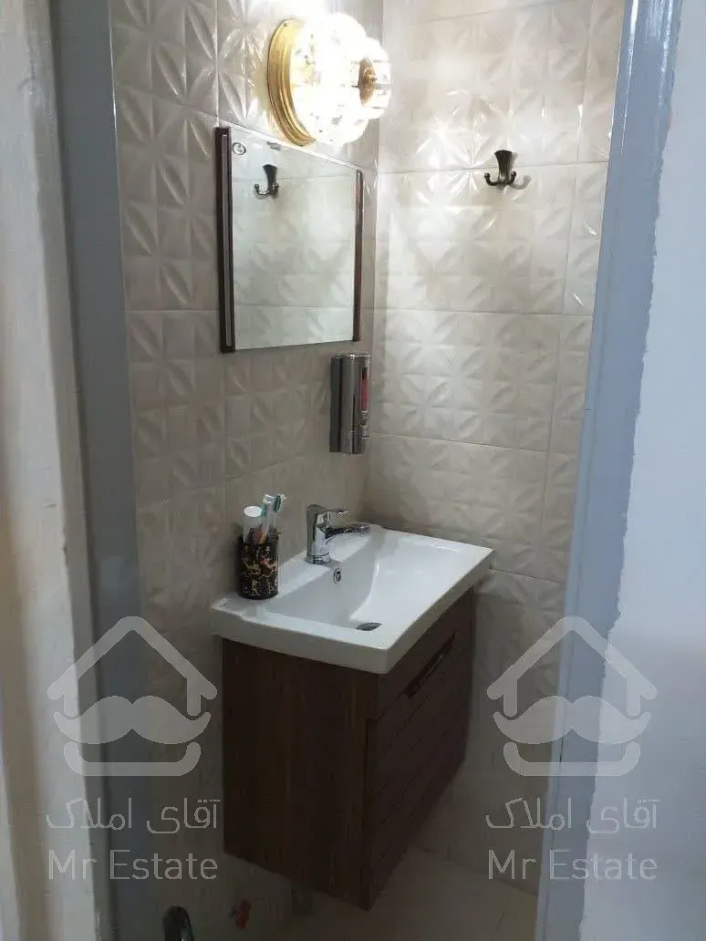 آپارتمان 65 متری تک واحدی در شهید کریمی