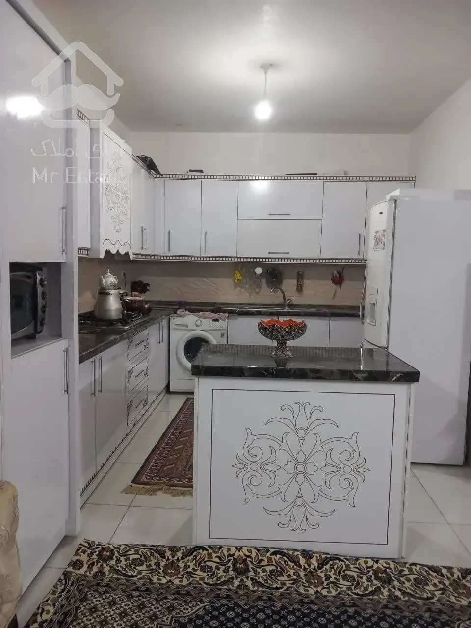 آپارتمان 100 متری تکواحد در کوی امیرالمومنین